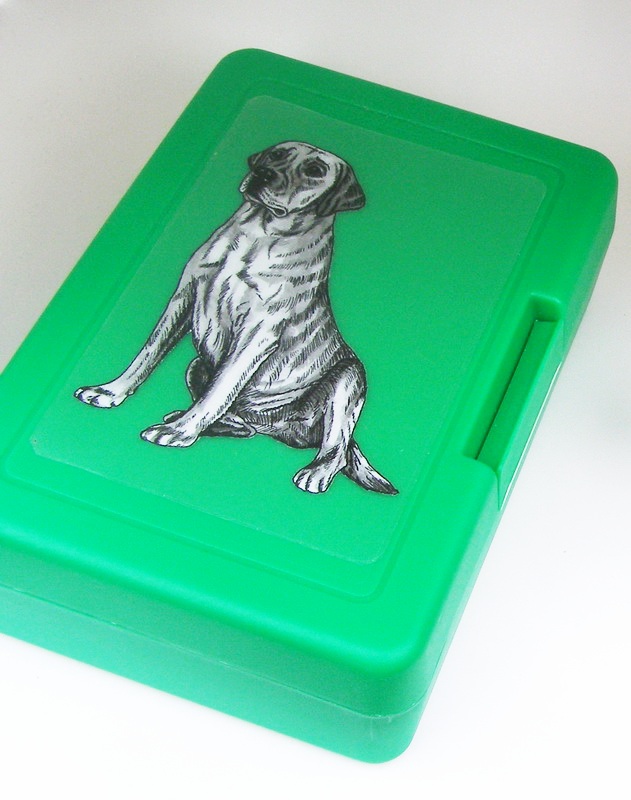 Labrador čb - plastový box 