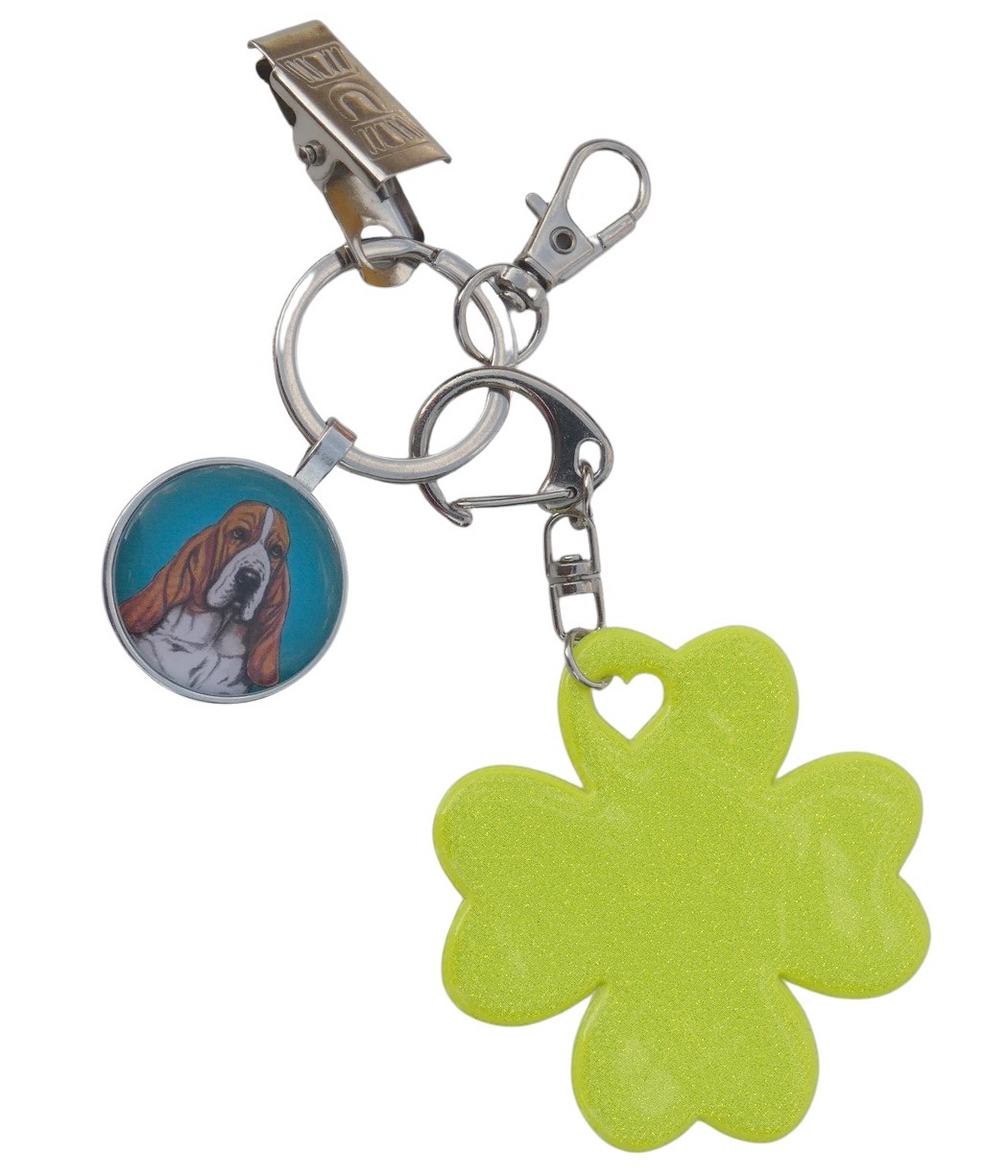 Baset - bižuterní a reflexní přívěsek 