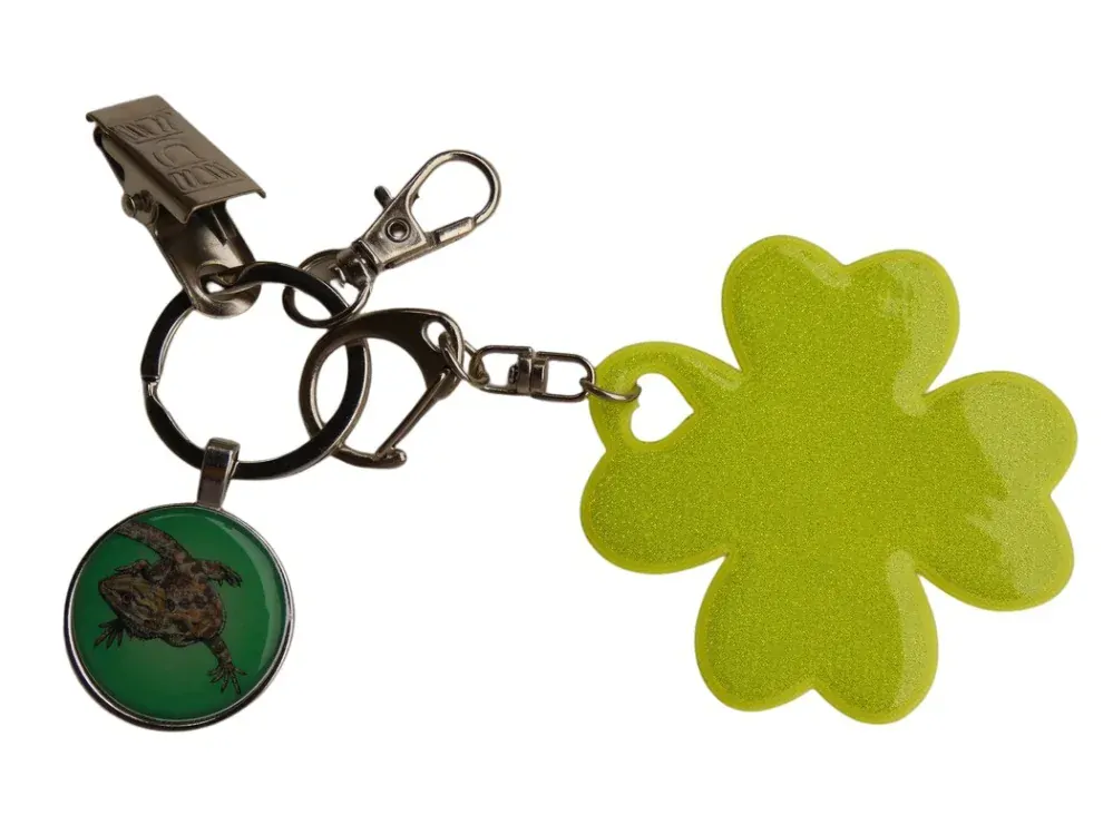 Agama - bižuterní a reflexní přívěsek