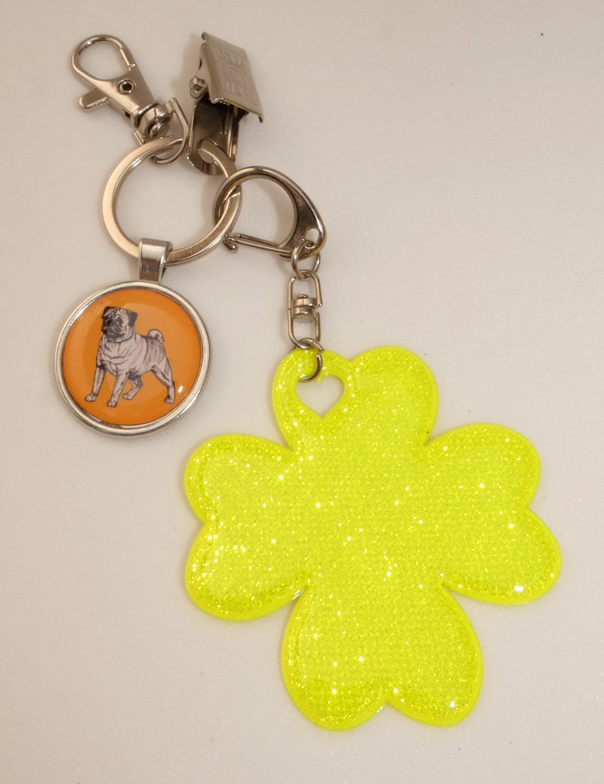 Mops - bižuterní a reflexní přívěsek