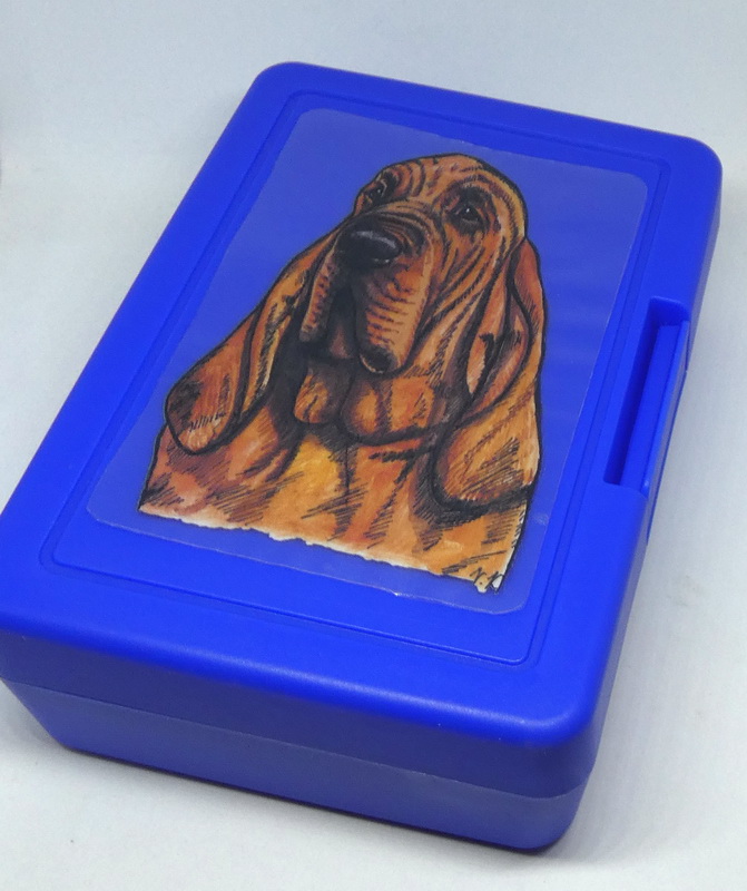 Bloodhound - plastový box