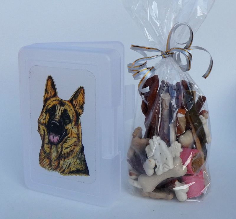 Německý ovčák - svačinový box s pamlsky pro psy