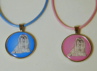 Maltézský psík - bižuterní přívěsek