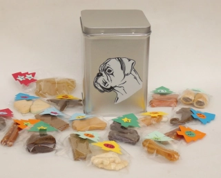 Boxer bílý - adventní kalendář pro psy